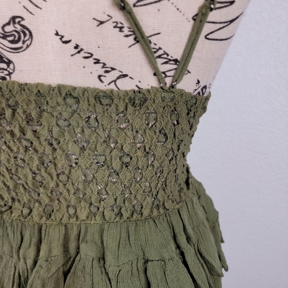 NEW Free People Adella Cami Crochet Lace Top V Neck Olive Sparrow Green - Picture 8 of 12